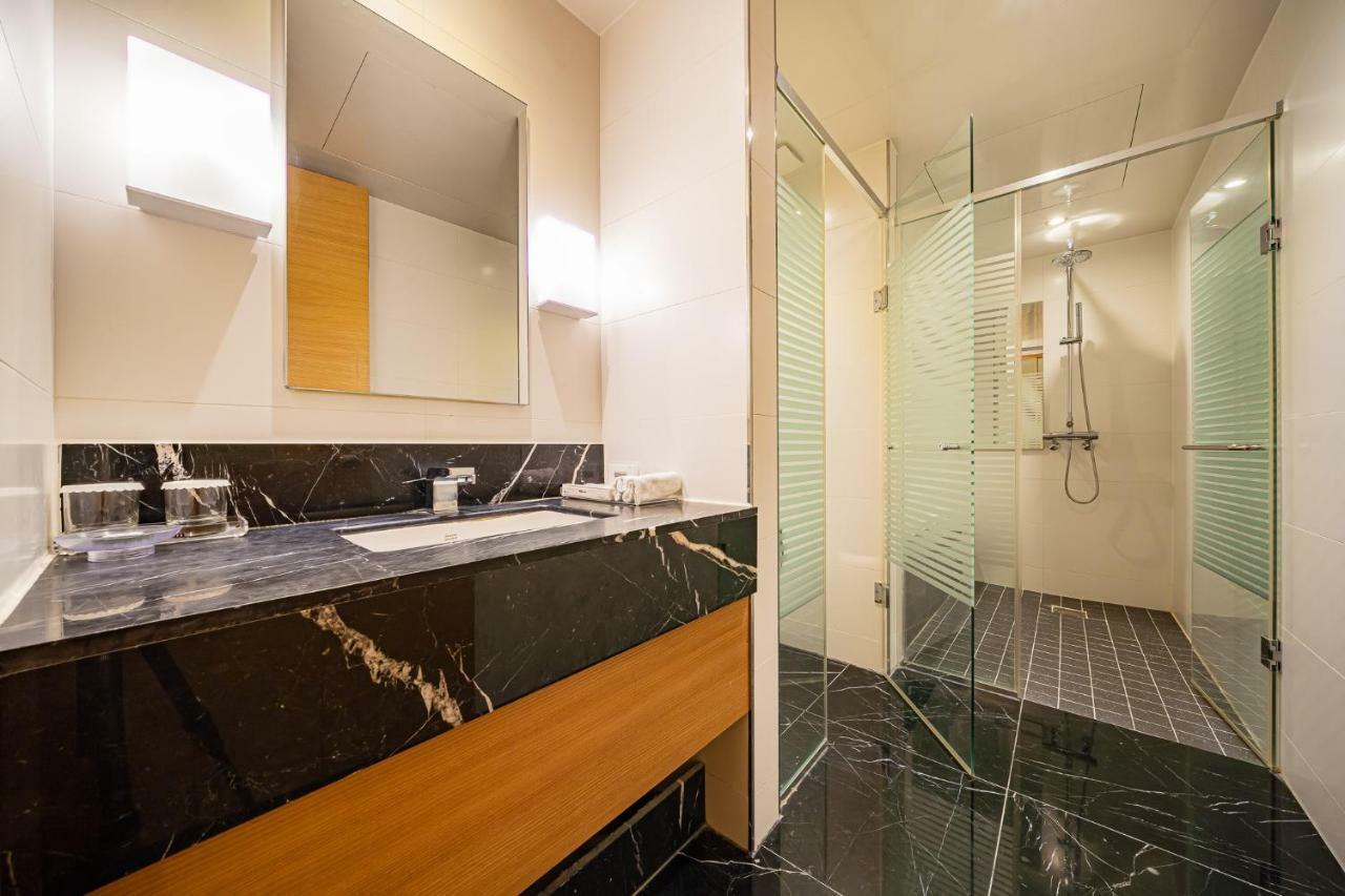 Benikea Hotel Bizinn Wonju Bagian luar foto