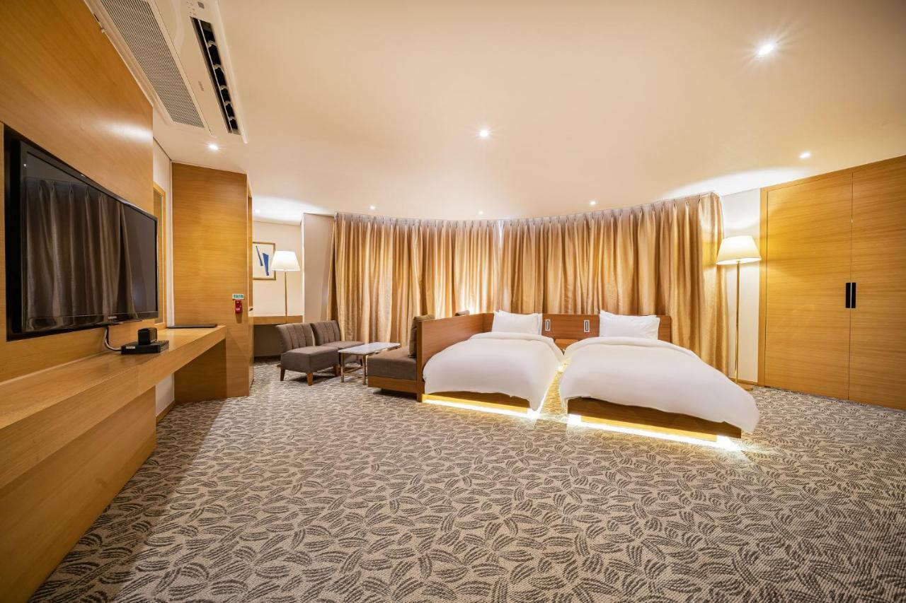Benikea Hotel Bizinn Wonju Bagian luar foto