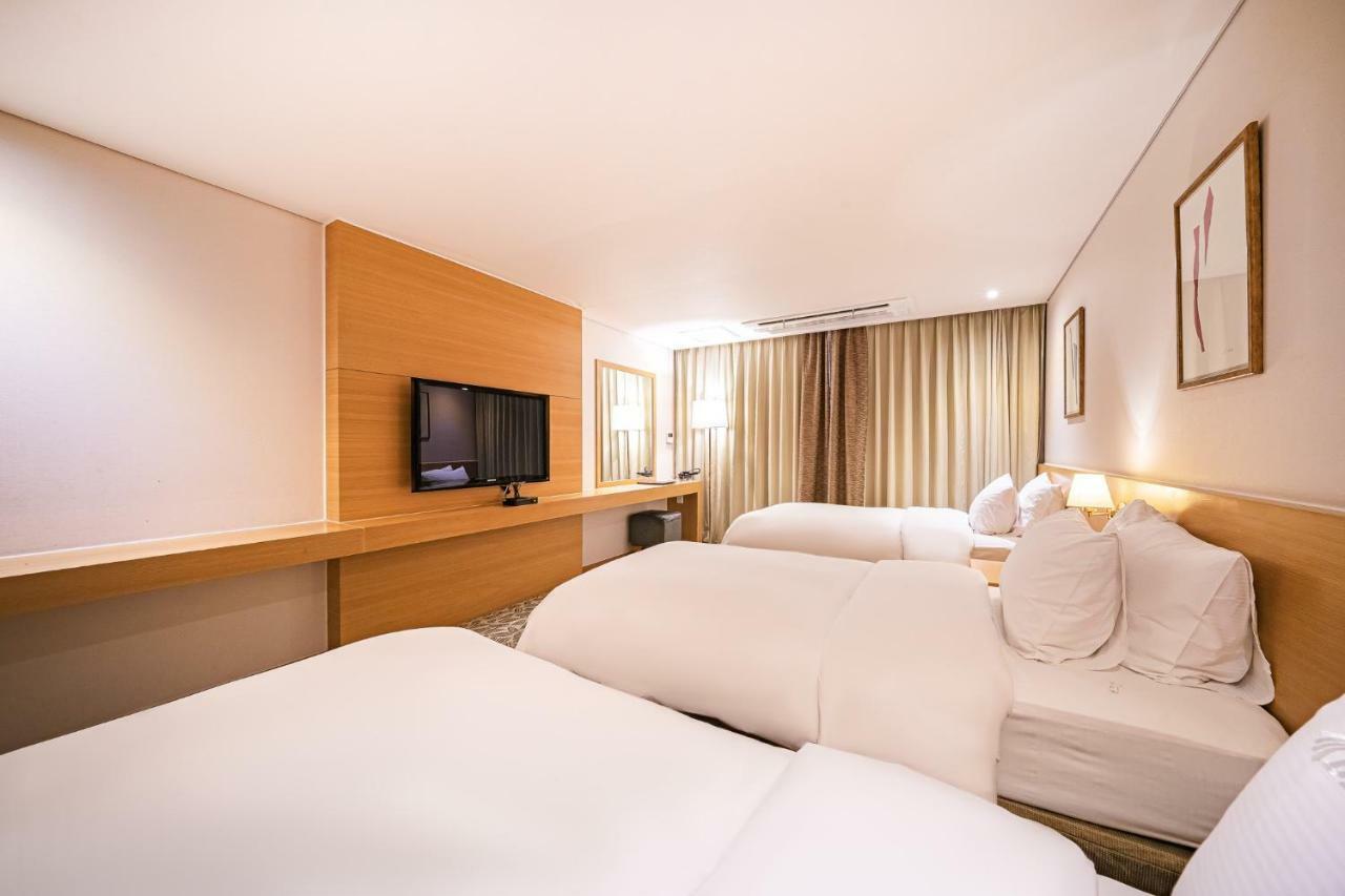 Benikea Hotel Bizinn Wonju Bagian luar foto