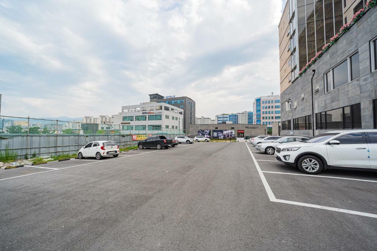 Benikea Hotel Bizinn Wonju Bagian luar foto